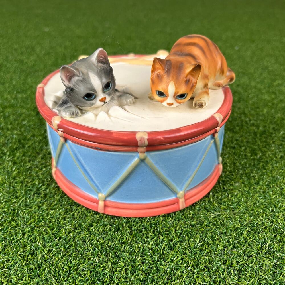 Rare Vintage Theodora Sigma Tastesetter Cat Kitten Drum Trinket Box Japan 1980s